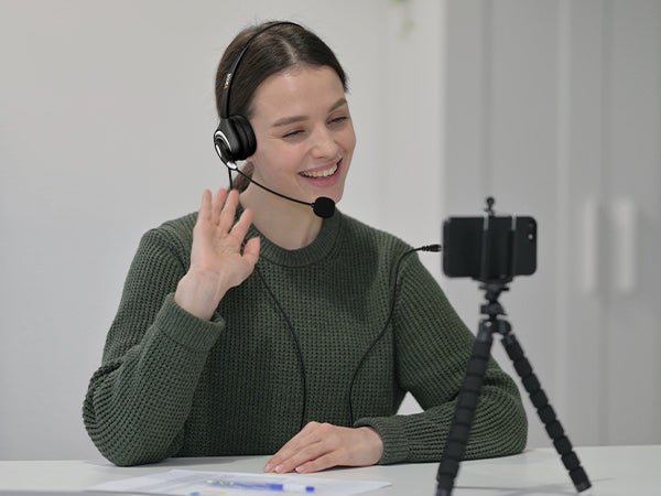 headphones for iphone 15